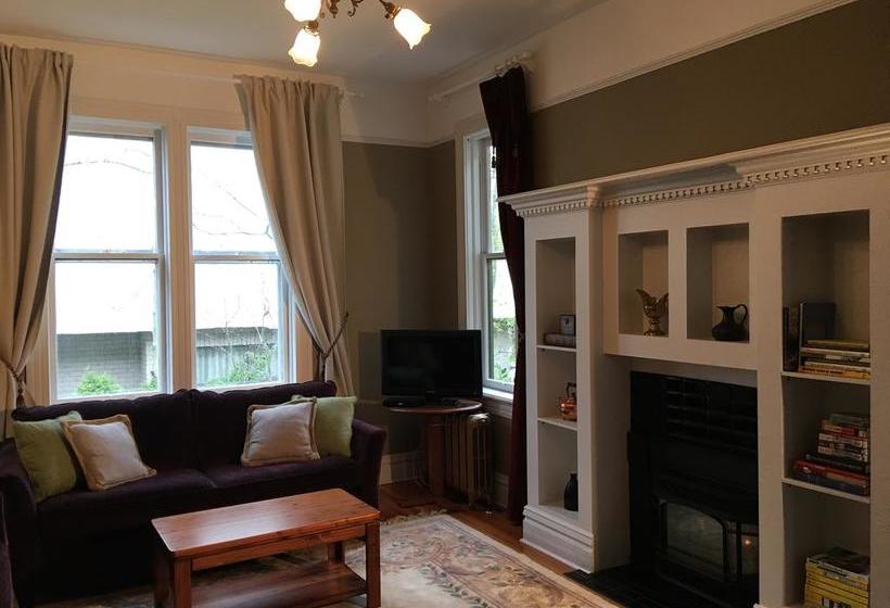 Bed and Breakfast Robert Porter House Inn | Victoria | British Columbia | Canada 1