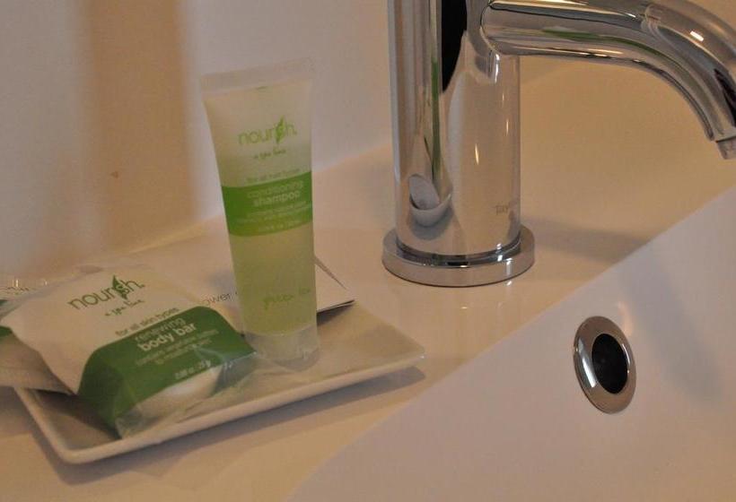 Motel Les Trois Soeurs | Perce | Quebec | Canada 8