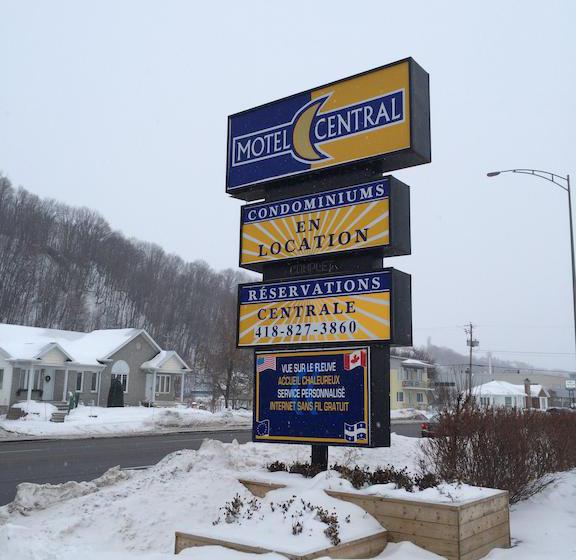 Motel Central | Sainte Anne de Beaupre | Quebec | Canada 11