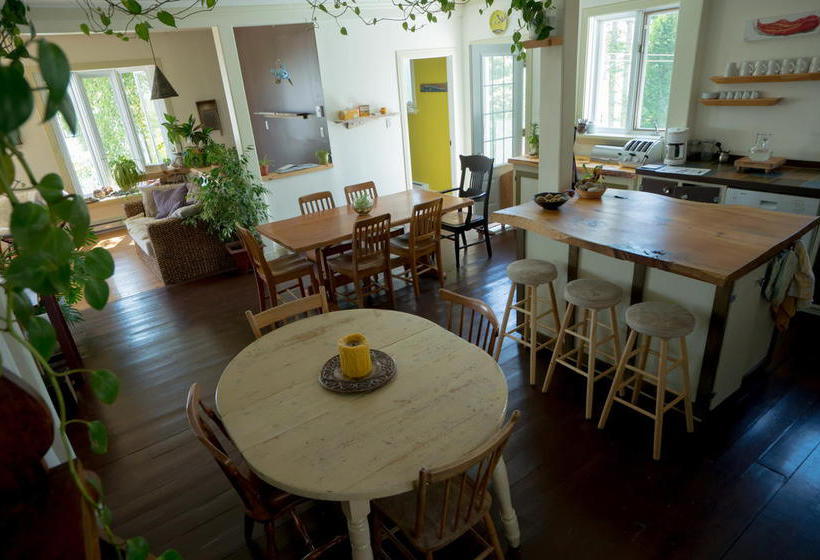 Bed and Breakfast Gîte Du Goeland | Tadoussac | Quebec | Canada 1