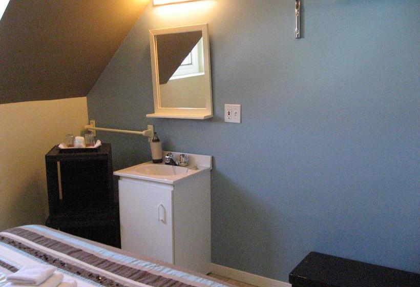 Bed and Breakfast Gîte Du Goeland | Tadoussac | Quebec | Canada 17