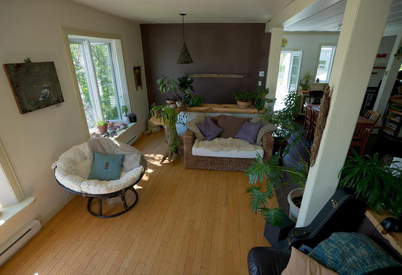 Bed and Breakfast Gîte Du Goeland | Tadoussac | Quebec | Canada 5