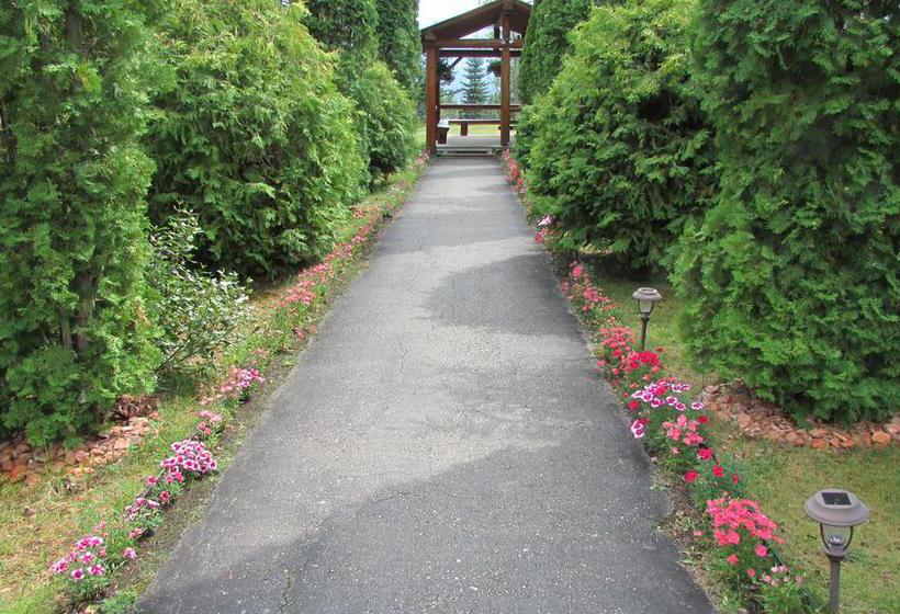 Mclaren Lodge Bed & Breakfast | Golden | British Columbia | Canada 13