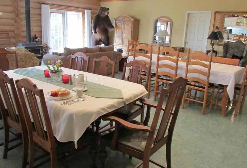Mclaren Lodge Bed & Breakfast | Golden | British Columbia | Canada 3
