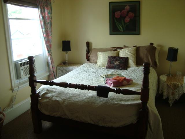 Bed and Breakfast Australis Guest House | Ottawa | Ontario | Canada 3