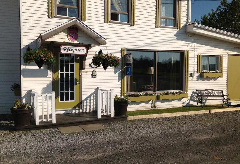 Hôtelmotel Vagues Vertes | Perce | Quebec | Canada 12