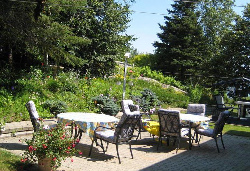 Bed and Breakfast Gîte Au Fil Des Saisons | Saguenay | Québec | Hôtels au Canada 5