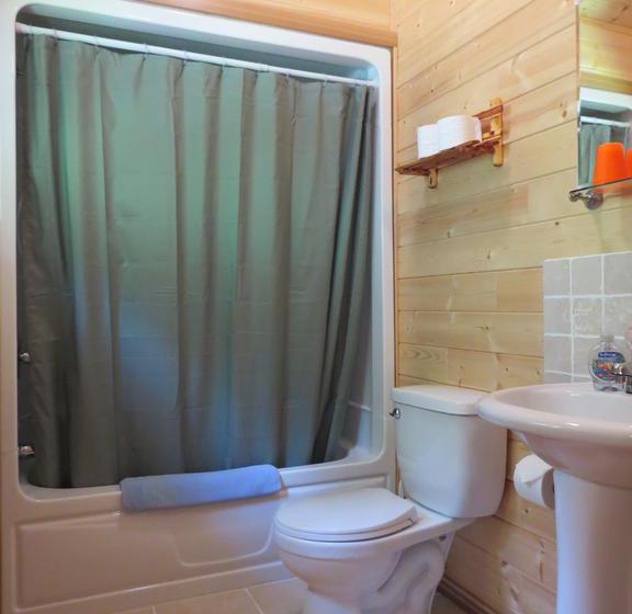 Bed and Breakfast Tschurtschenthaler Lodge | Golden | British Columbia | Canada 18