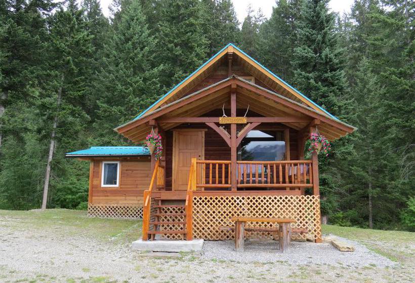 Bed and Breakfast Tschurtschenthaler Lodge | Golden | British Columbia | Canada 4