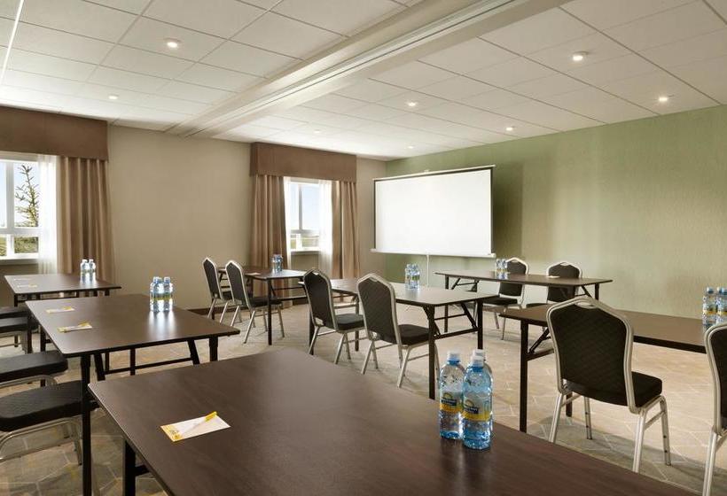 Hotel Days Inn & Suites Airdrie | Airdrie | Alberta | Canada 13