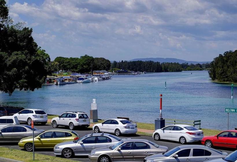 Lakes & Ocean Hotel | Forster | New South Wales | Australia 1