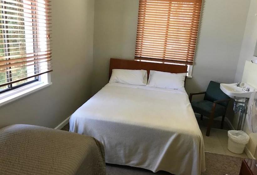 Lakes & Ocean Hotel | Forster | New South Wales | Australia 19