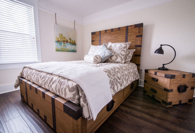 Twin Sisters | Regina | Saskatchewan | Canada 2