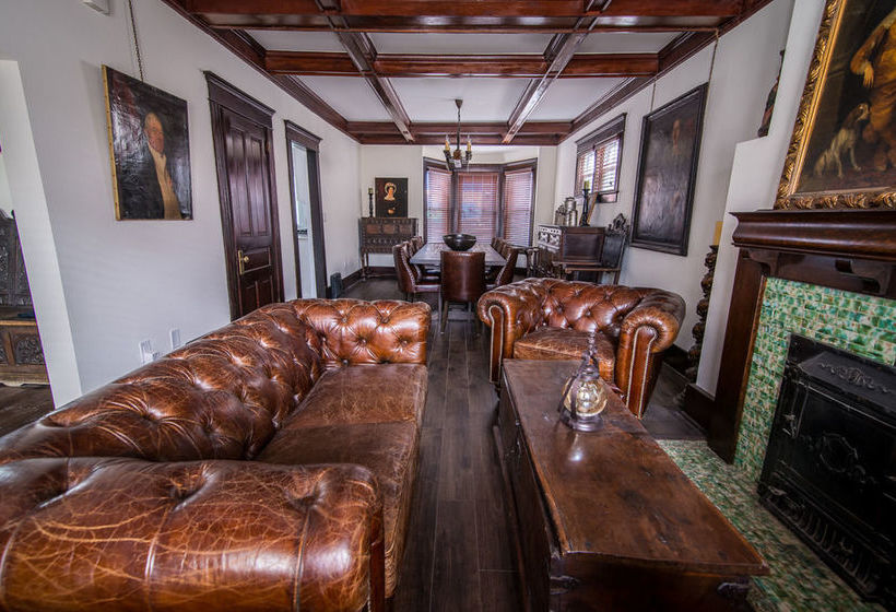 Twin Sisters | Regina | Saskatchewan | Canada 6