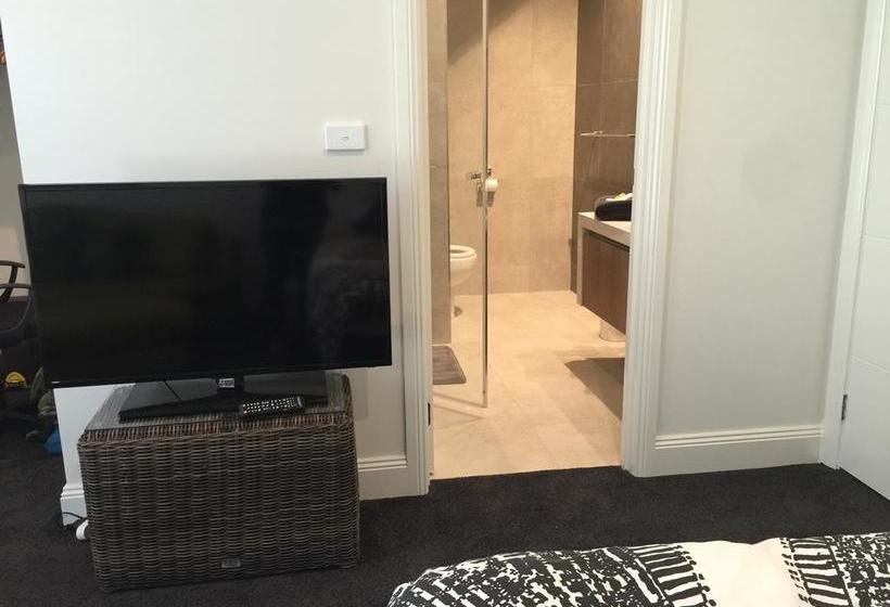 Inn Melbourne Guest House | Melbourne | Victoria | Australia 10