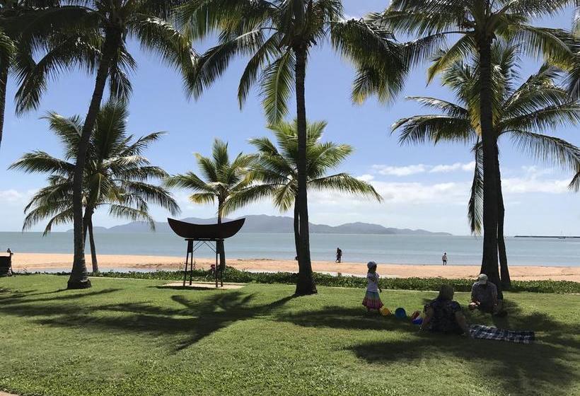 Yongala Lodge by The Strand | Townsville | Queensland | Australia 1