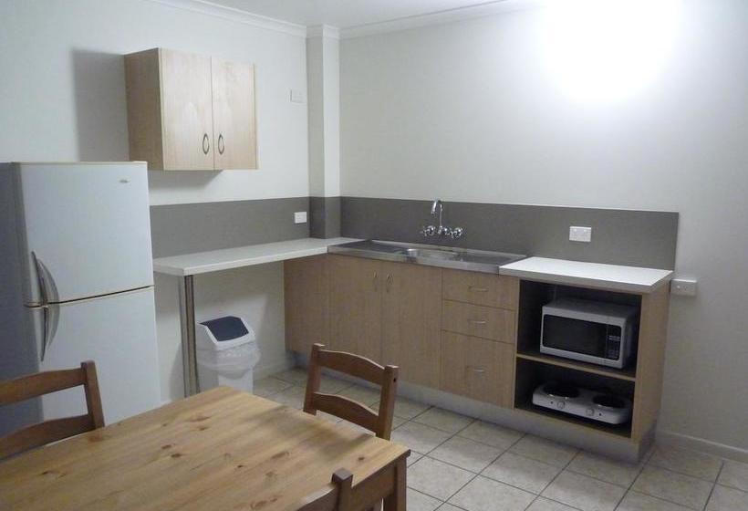 Yongala Lodge by The Strand | Townsville | Queensland | Australia 13