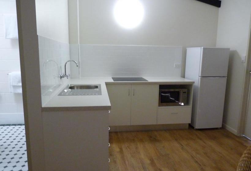 Yongala Lodge by The Strand | Townsville | Queensland | Australia 15