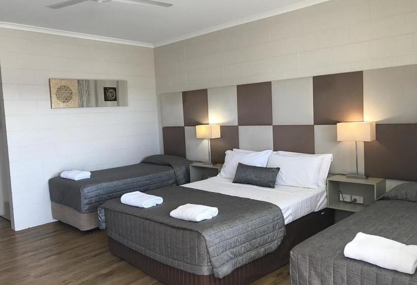 Yongala Lodge by The Strand | Townsville | Queensland | Australia 4