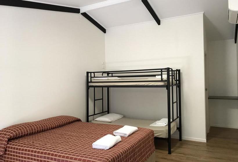 Yongala Lodge by The Strand | Townsville | Queensland | Australia 7