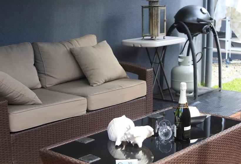 A Contemporary House in Paradise B&B | Port Douglas | Queensland | Australia 11