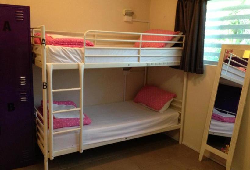 Hostel Noosa Flashpackers | Sunshine Beach | Queensland | Australia 1