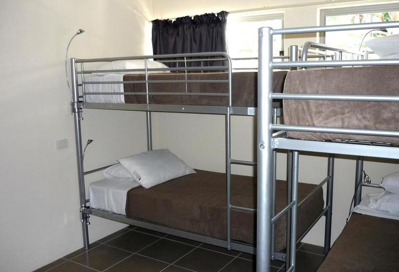 Hostel Noosa Flashpackers | Sunshine Beach | Queensland | Australia 4