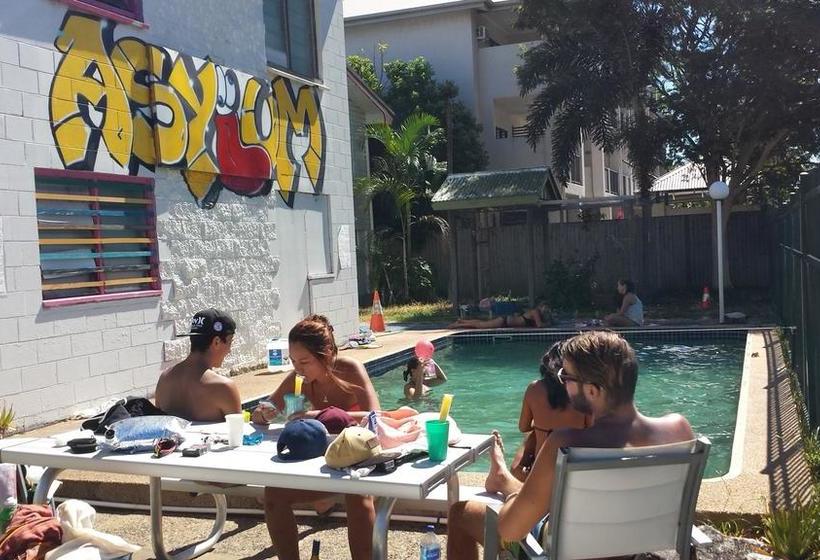 Asylum Cairns Backpackers Hostel | Cairns | Queensland | Australia 9