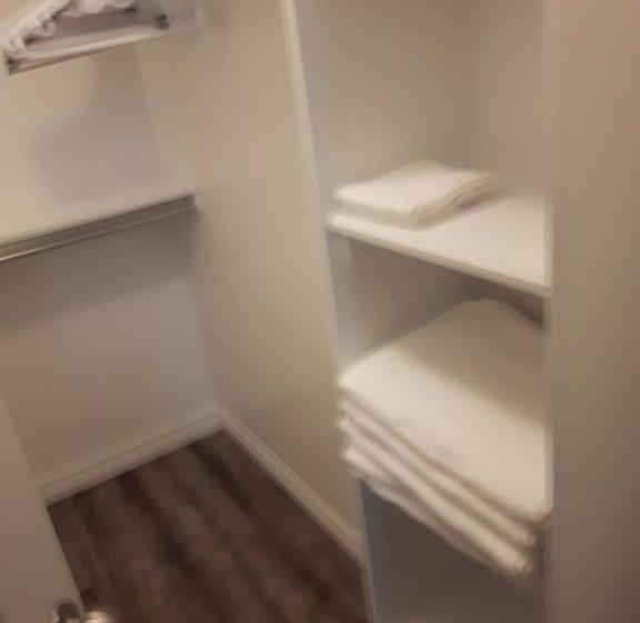 Bed and Breakfast Home Away From Home | Halifax | Nova Scotia | Canada 12