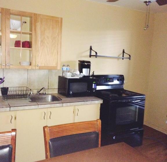 Hotel Legendary King Edward | Pincher Creek | Alberta | Canada 17