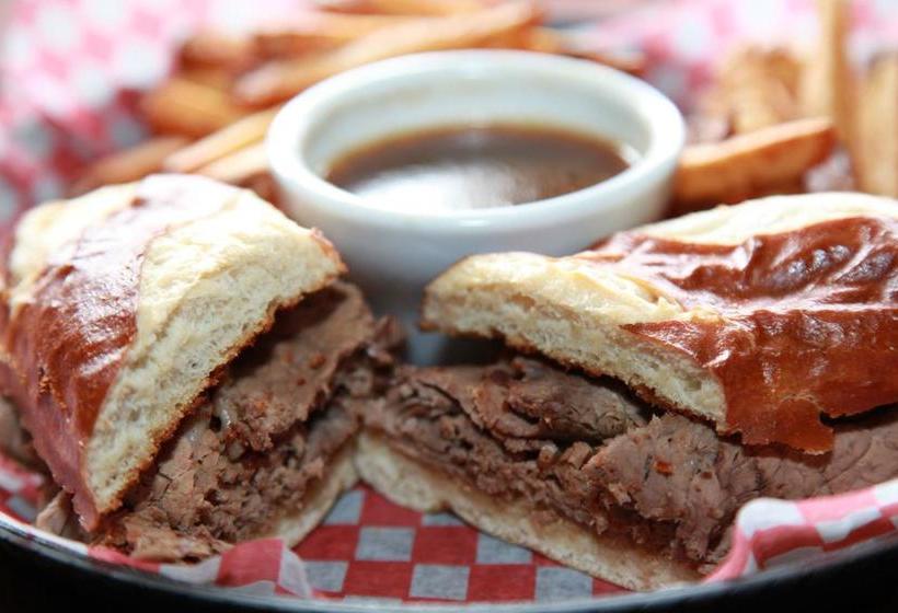 Hotel Legendary King Edward | Pincher Creek | Alberta | Canada 2