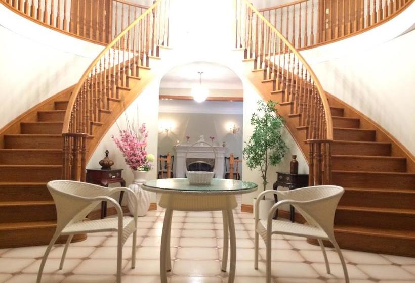 Bed and Breakfast 6820luxurybnb | Niagara Falls | Ontario | Canada 4