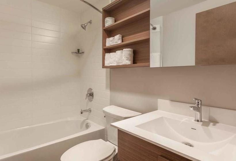 Microtel Inn & Suites By Wyndham Fort Mcmurray | Fort McMurray | Alberta | Canada 14