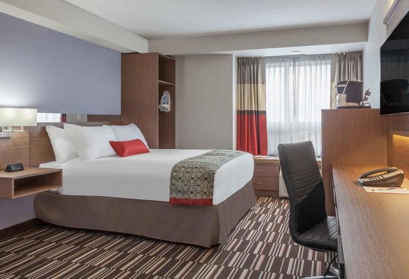 Microtel Inn & Suites By Wyndham Fort Mcmurray | Fort McMurray | Alberta | Canada 15