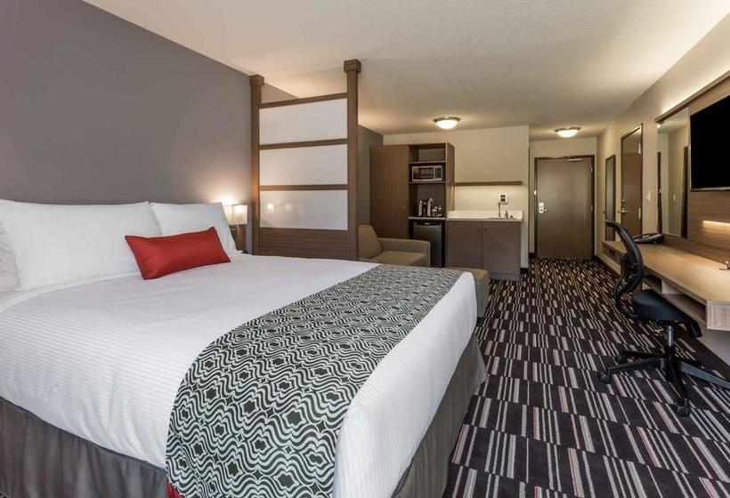 Microtel Inn & Suites By Wyndham Fort Mcmurray | Fort McMurray | Alberta | Canada 8