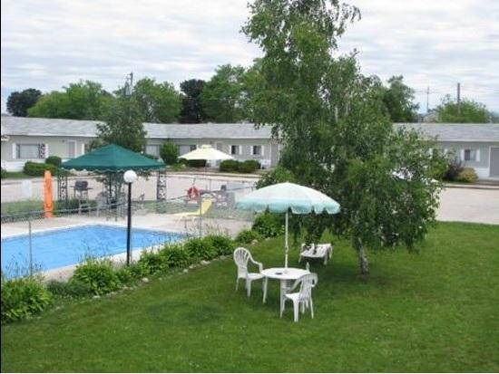 Kincardinite Motel | Kincardine | Ontario | Canada 9