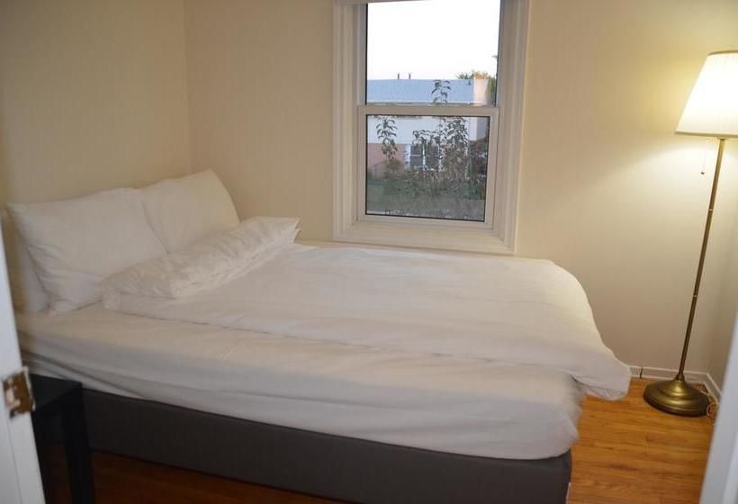 Hostel Scarborough East Budget Stay | Toronto | Ontario | Canada 11