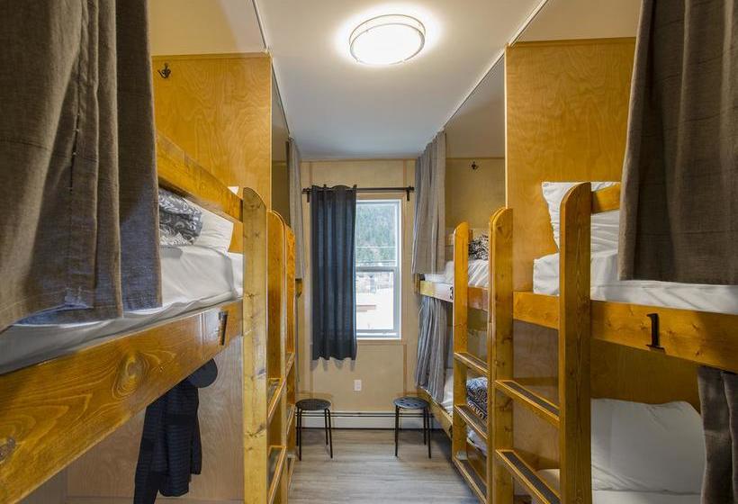 Jasper Downtown Hostel | Jasper | Alberta | Canada 4