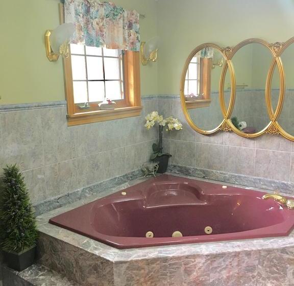 Bed and Breakfast Villa Alexandrea | Niagara Falls | Ontario | Canada 16