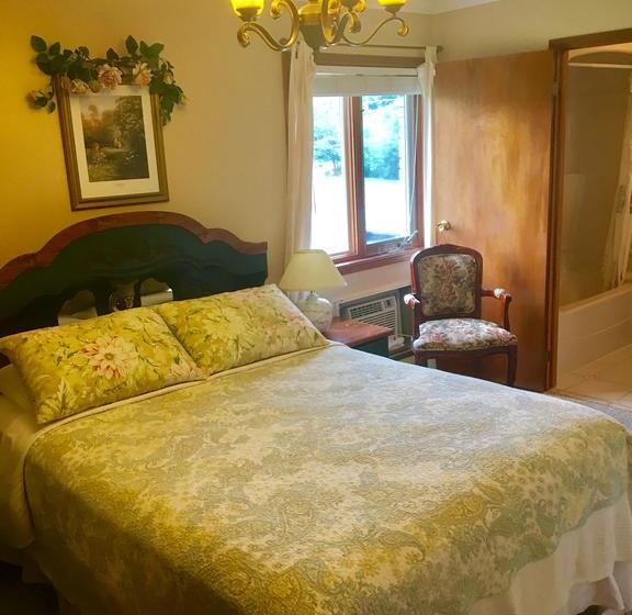 Bed and Breakfast Villa Alexandrea | Niagara Falls | Ontario | Canada 17
