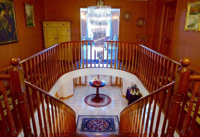 Bed and Breakfast Villa Alexandrea | Niagara Falls | Ontario | Canada 4