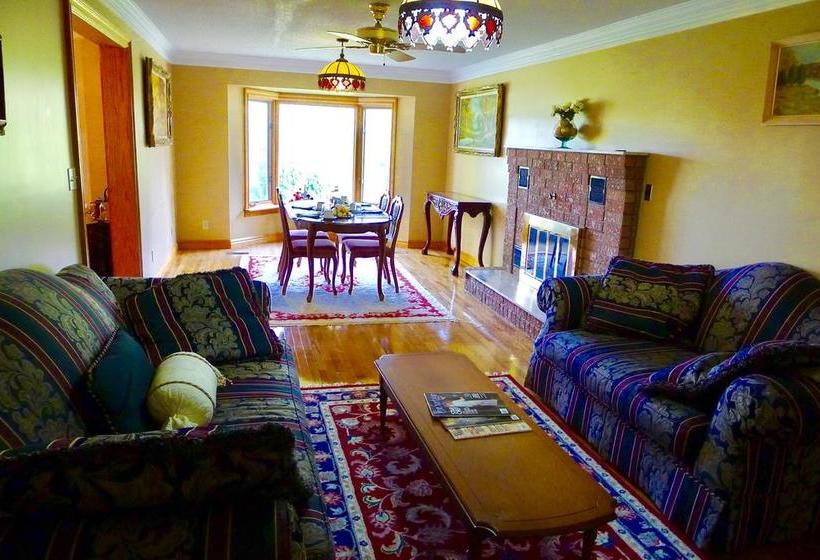 Bed and Breakfast Villa Alexandrea | Niagara Falls | Ontario | Canada 5