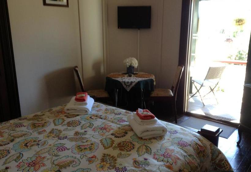 Bed and Breakfast The Rosary | Grafton | New South Wales | Australia 5