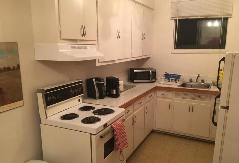 Bed and Breakfast Albasha | Montreal | Quebec | Canada 7