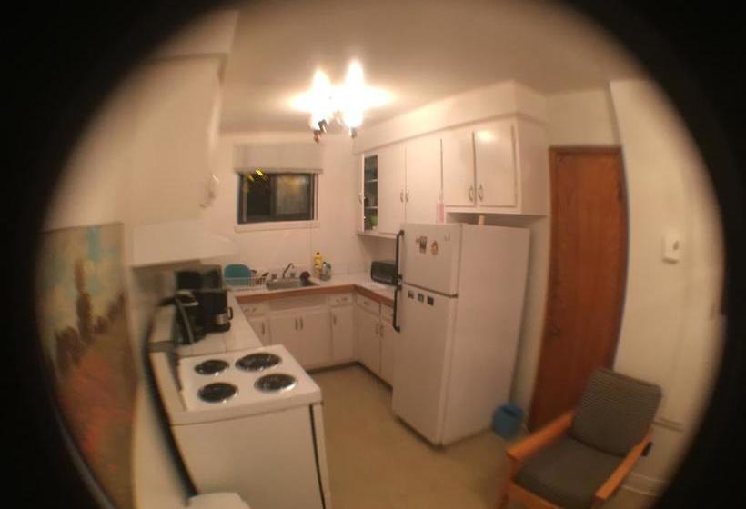 Bed and Breakfast Albasha | Montreal | Quebec | Canada 8