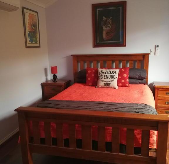 The Golden Tusk B&b | Kalgoorlie | Western Australia | Australia 15