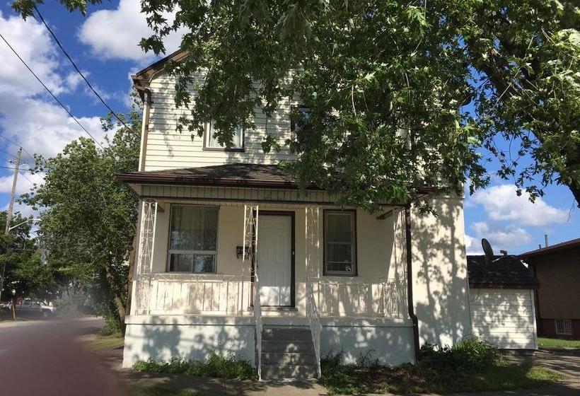 Bed and Breakfast Wenxin Bed&breakfast | Niagara Falls | Ontario | Canada 1