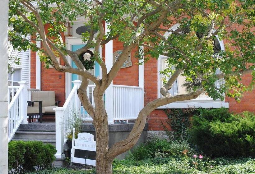 Bed and Breakfast A Night At Rosehurst Stratford Ontario