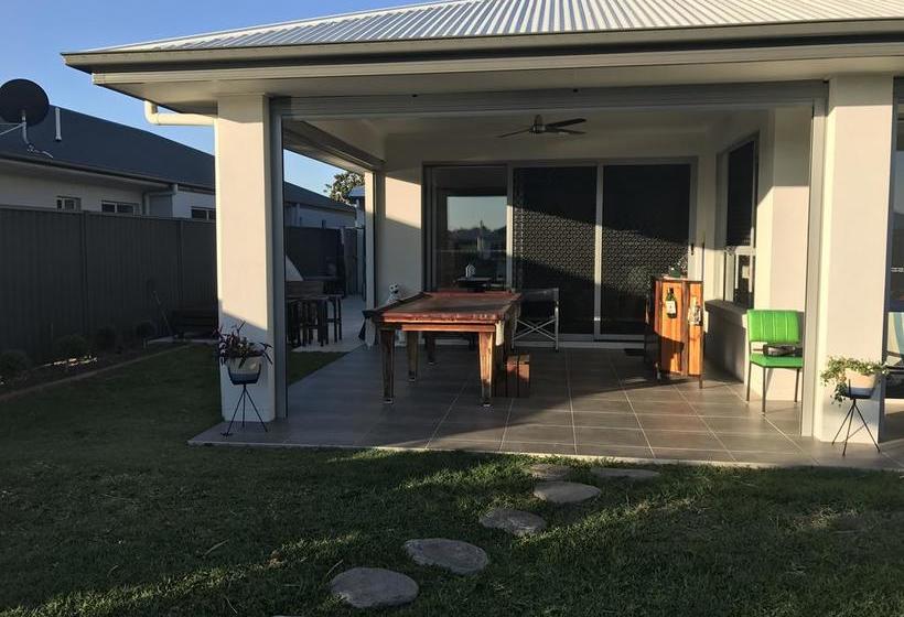 M & T S Waterfront Bed & Breakfast | Bellara | Queensland | Australia 14