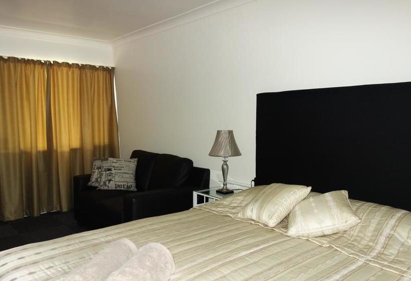 Porkys Motel | Rockhampton | Queensland | Australia 13